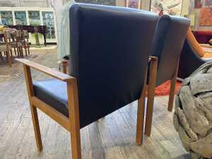 Pair of mid-century armchairs - 3