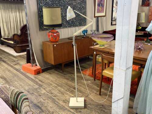 Planet Studio Model K standard lamp