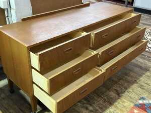 Mid-century teak chest of drawers or dressing table - 5