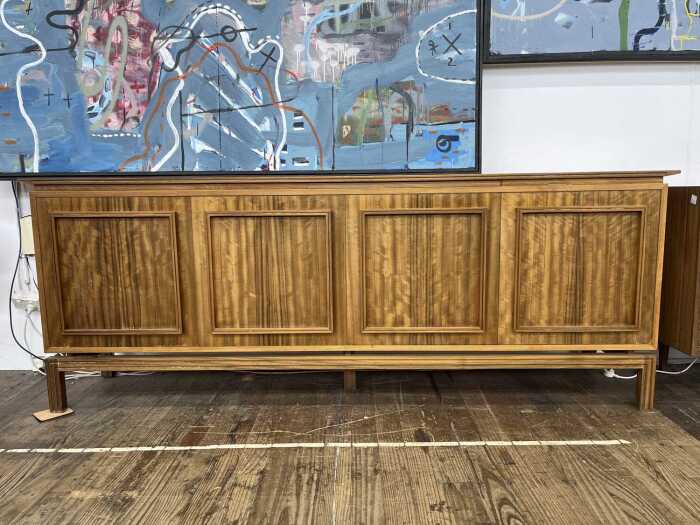 Dario Zoureff, Mid-century walnut sideboard