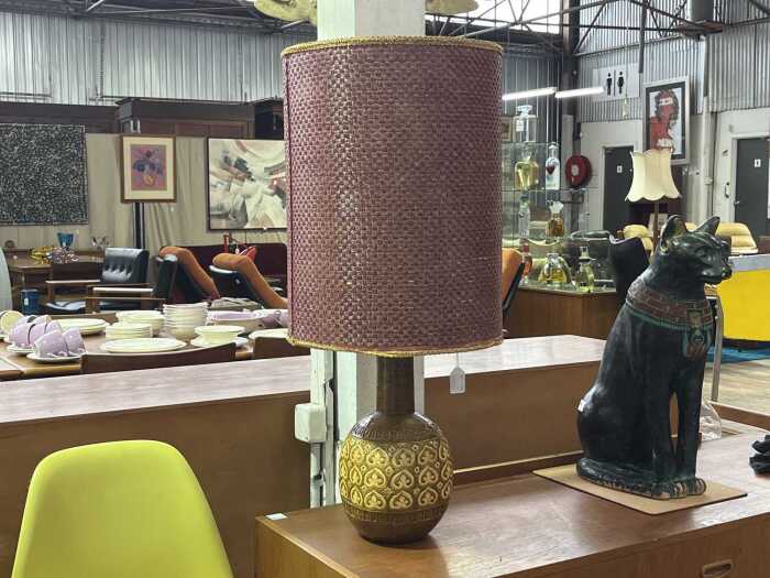 Bitossi mid-century 'Moresco' ceramic lamp with textured shade