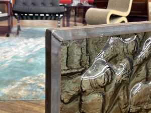 Brutalist glass panel - 4