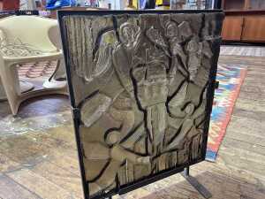 Brutalist glass panel - 5
