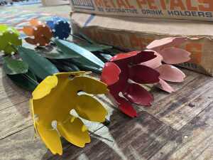 Mid-century Tudor Metal Petals garden stake drink holders - 4