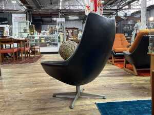 Danish Deluxe 'Anita' mid-century swivel armchair - 2