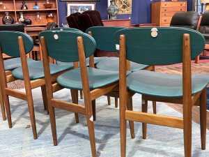 Set of six Chiswell mid-century dining chairs - 3