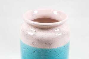 Two Bitossi for Nora Fenton mid-century ceramic vases in blue and pink. - 3