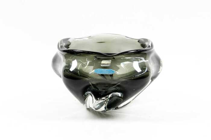 Iwatsu Hineri smoky art glass bowl