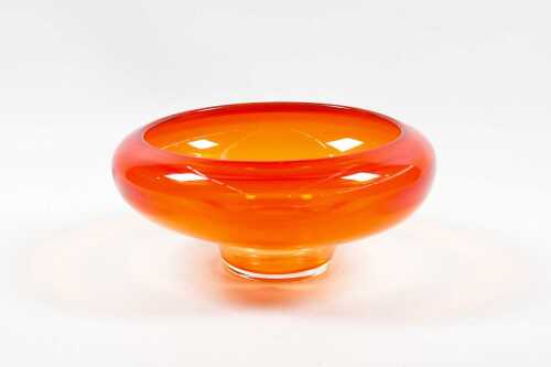 Art glass centrepiece bowl