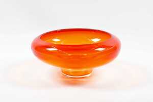 Art glass centrepiece bowl