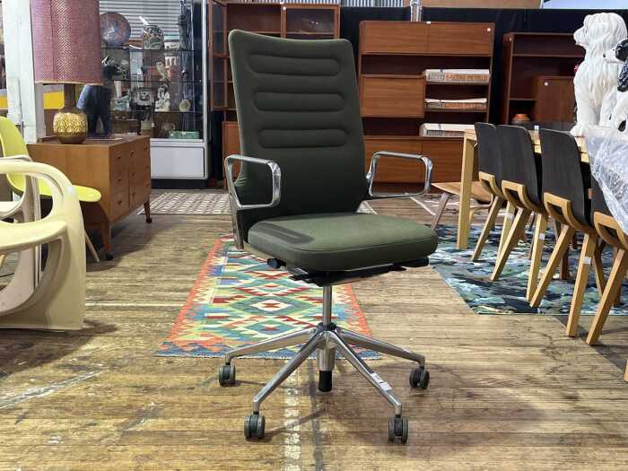 Vitra AC5 office chair