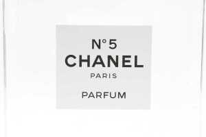Chanel No.5 Paris large factice (shop display) plexiglass perfume bottle - 3