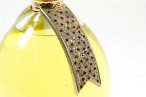 White Diamonds by Elizabeth Taylor large factice (shop display) glass perfume bottle - 4