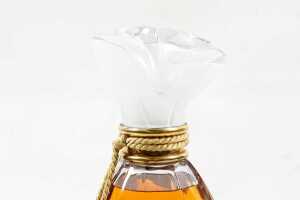 Nicole Miller Eau de Parfum large factice (shop display) glass perfume bottle - 2