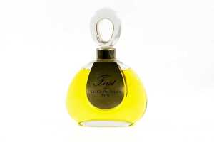 Van Cleef & Arpels First large factice (shop display) glass perfume bottle