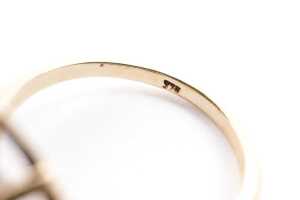 An amethyst ring in 9 carat yellow gold - 5