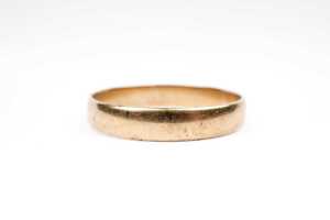 A wedding band in 9 carat yellow gold - 2