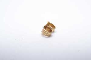 A pair of diamond earrings in 18 carat yellow and white gold - 4