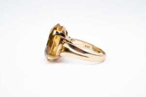 A pair of diamond earrings in 18 carat yellow and white gold - 7
