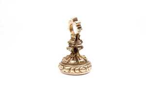 An antique carnelian seal in 9 carat yellow gold