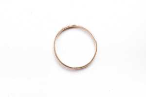 An antique wedding band in 15 carat yellow gold - 3