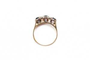 A sapphire and diamond ring in 18 cart yellow gold - 4