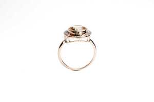 A citrine and diamond ring in 9 carat yellow gold - 2