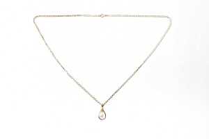 A pearl pendant on necklace in 9 carat yellow gold - 3