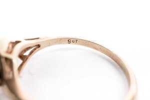 A pearl and diamond ring in 9 carat yellow gold - 5