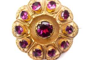 An antique garnet brooch in bloomed rolled gold - 2