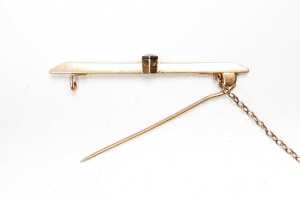 An antique diamond brooch in 15 carat yellow gold - 4