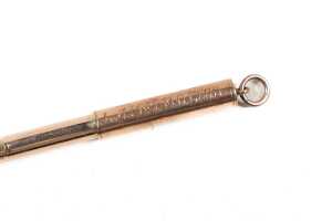 An antique retractable pencil in 9 carat yellow gold - 2