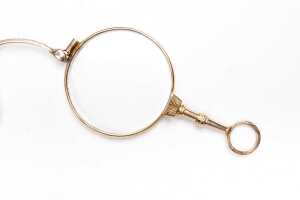 A pair of antique lorgnettes in 9 carat yellow gold - 2