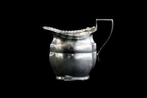 Antique English sterling silver three piece tea service, total weight 629g - 4