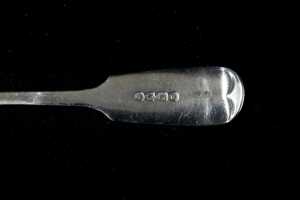 Set of four Victorian English sterling silver teaspoons, weight 93g - 5