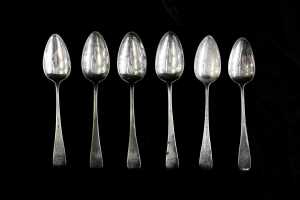 Six Georgian English sterling silver spoons, 1801/1802, weight 195g