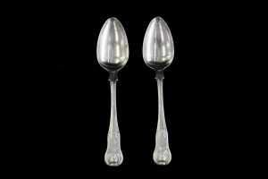 Pair of Georgian sterling silver tablespoons, weight 198g