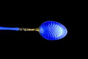 J. Tostrup of Oslo set of 12 guilloch&eacute; enamelled and gilt coffee spoons - 4