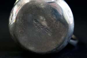 Antique English sterling silver christening mug, weight 118g - 4