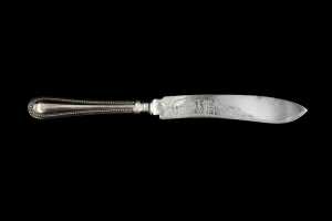 Victorian English sterling silver knife, total weight 121g