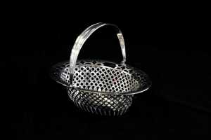 Antique English sterling silver pierced basket, weight 73g