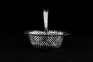 Antique English sterling silver pierced basket, weight 73g - 2