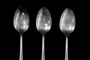 Set of 12 Heirloom (Oneida) 'Lasting Spring' sterling silver teaspoons, weight 235g - 3