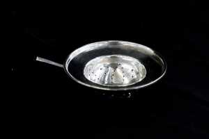 Three English sterling silver pieces, weight 128g - 2