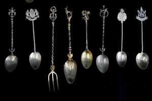 Silver souvenir spoons, weight 143g - 3