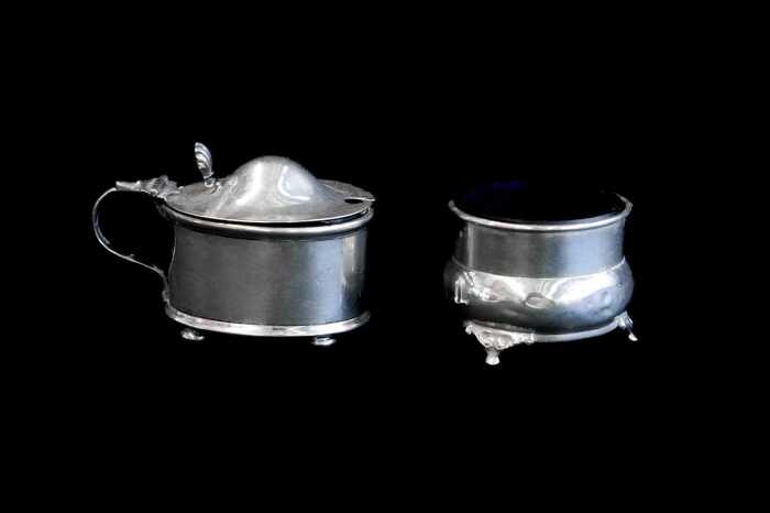 Two English sterling silver condiment pots, weight of silver 59g