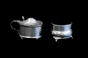 Two English sterling silver condiment pots, weight of silver 59g