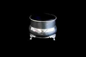 Two English sterling silver condiment pots, weight of silver 59g - 4