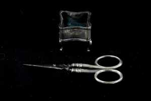 Group of sterling silver and silver mounted pieces - 4