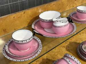 Royal Doulton porcelain tea setting for six - 2